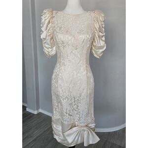 Vintage 80s Pastel Peach Puffy Sleeve Lace Fitted Bridal Prom Dress Sz 3/4